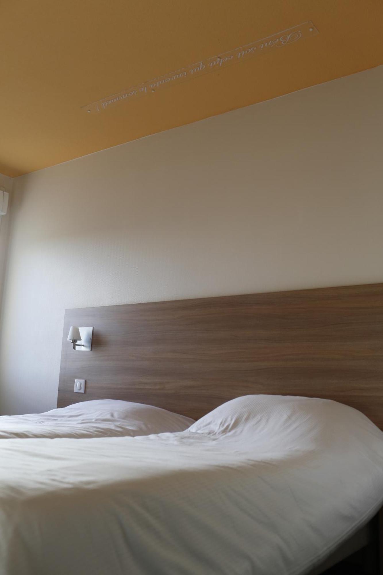 Brit Hotel Rouen Sud Val De Reuil Val-de-Reuil Room photo